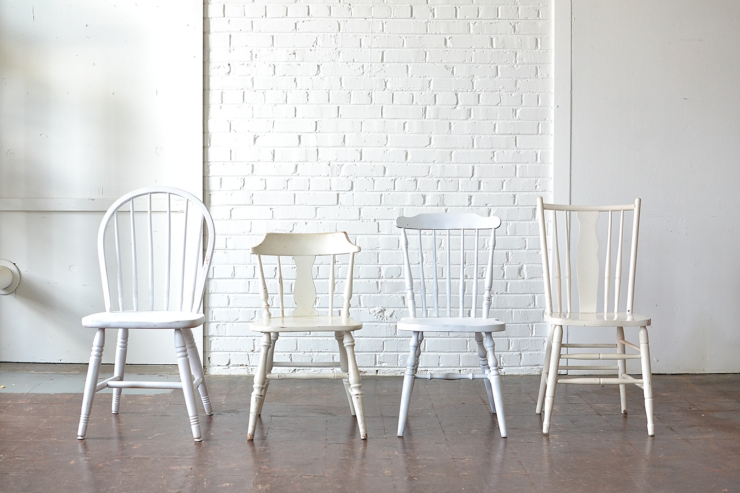 Mismatched White Chairs rentals online 8/day