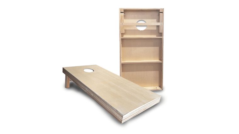 Game CORNHOLE boards and bags