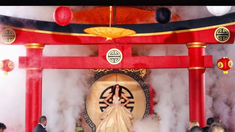 Asian Set Cross Piece Arch (Large) 16 piece wide Props : goodshuffle.com