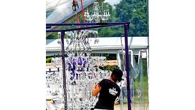 Image of a 8' chandelier