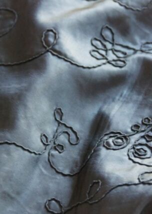 Juliet Black null table runner rental