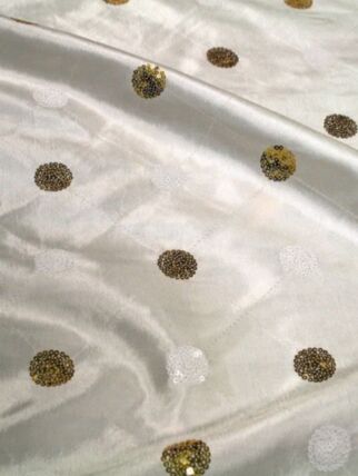 Glitz Ivory table runner rental