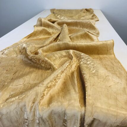 Galaxy Gold table runner rental