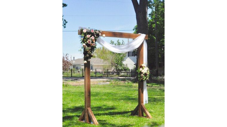 Cedar Wedding Arch rental from NCW Event Rentals, available in Wenatchee, Cle Elum, Chelan and Leavenworth Washington