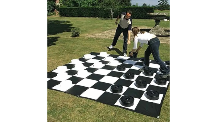 Giant Checkers