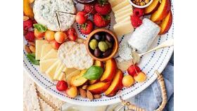 Image of a Assorted Fruit and Cheese Platter (Medium - Serves 25)