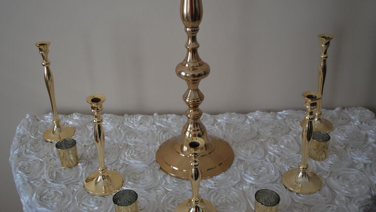 4.5 ft brass candelabra : goodshuffle.com