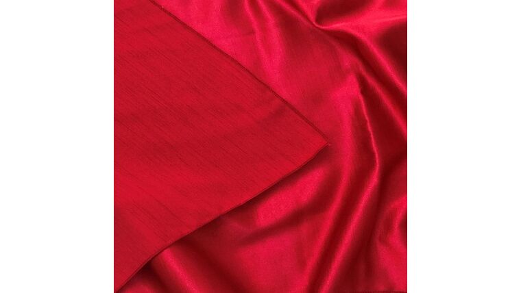 Picture of a 108" Apple Red Dupioni Tablecloths